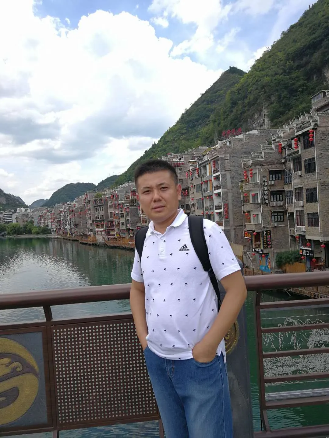 李斌