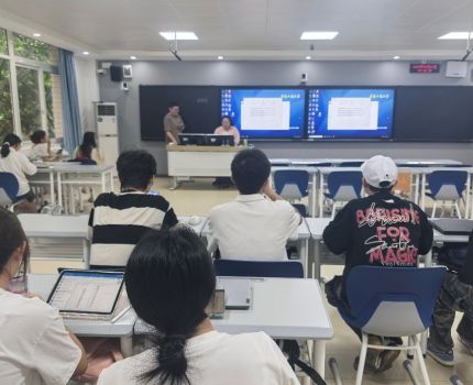 重庆工商大学第五届智能财会审大赛暨会计数据分析与处理课程期末报告会成功举办