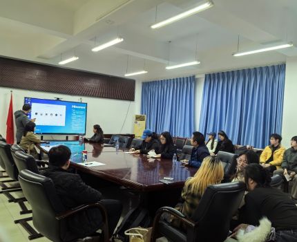 公共管理学院举办&ldquo;聚焦人口高质量发展：做好国家社科基金选题与论证&rdquo;学术交流会