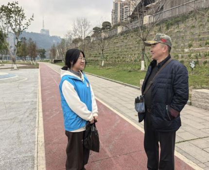 青春护岸践初心 雷锋精神伴我行&mdash;&mdash;重庆工商大学会计学院向日葵青年志愿者服务队顺利开展&ldquo;河小青&rdquo;文明劝导活动