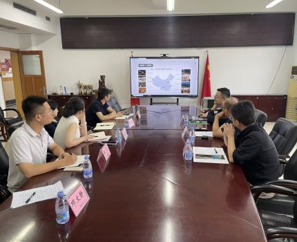 重庆工商大学公共管理学院与重庆猛犸世界文化创意有限公司签署校企合作协议